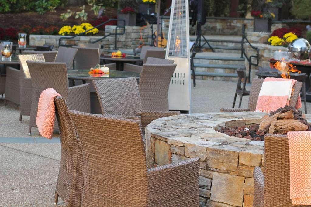Doubletree By Hilton Hotel Boston - Bedford Glen Esterno foto