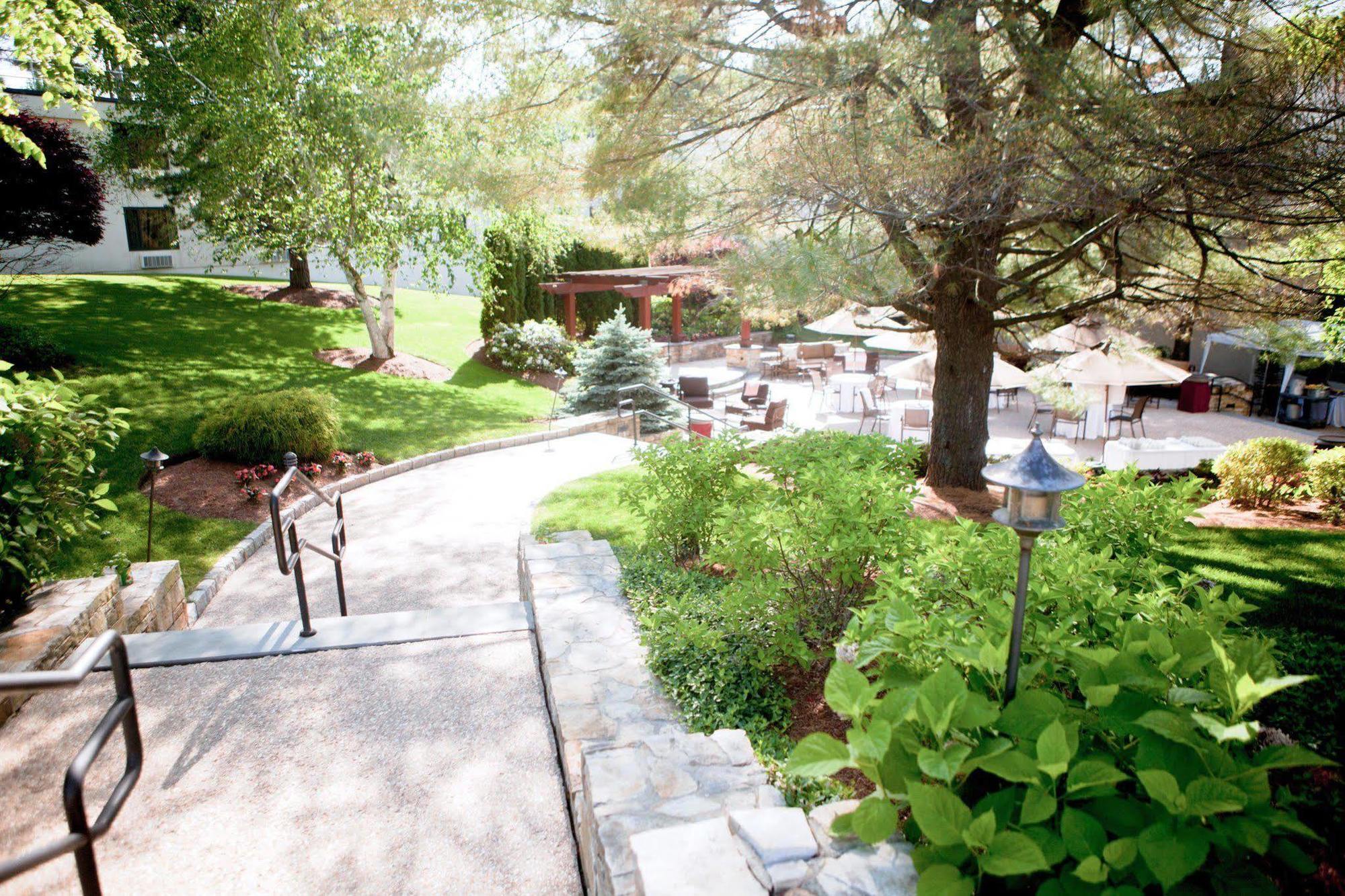 Doubletree By Hilton Hotel Boston - Bedford Glen Esterno foto